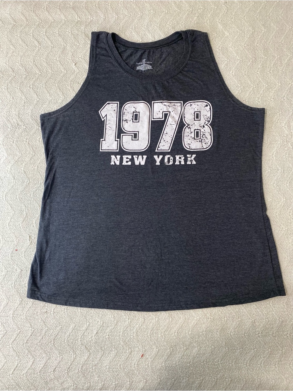 Bobbie Brooks Womens 2X Gray Sleeveless Tank Top 1978 New York Graphic